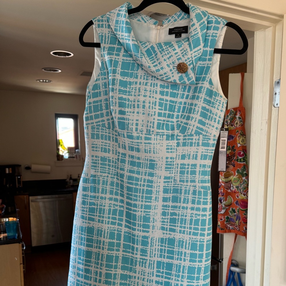 Gorgeous tahari dress new with tags.